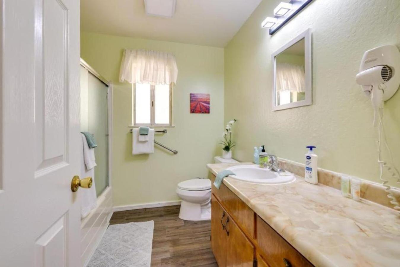 New! Cozy & Secluded House W/deck - Near Yosemite! Tuolumne