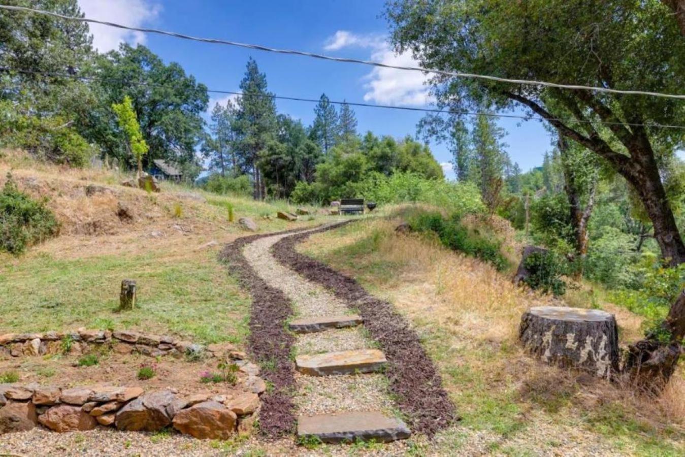 Ferienhaus New! Cozy & Secluded House W/deck - Near Yosemite!
